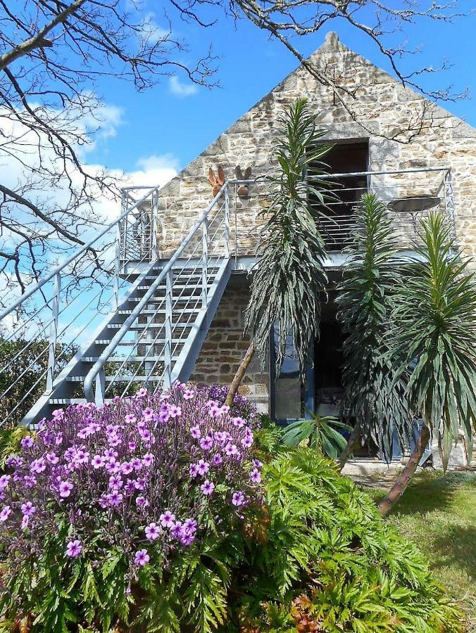 La grange aux lièvres, gîtes Kerdoel Cléder Esterno foto